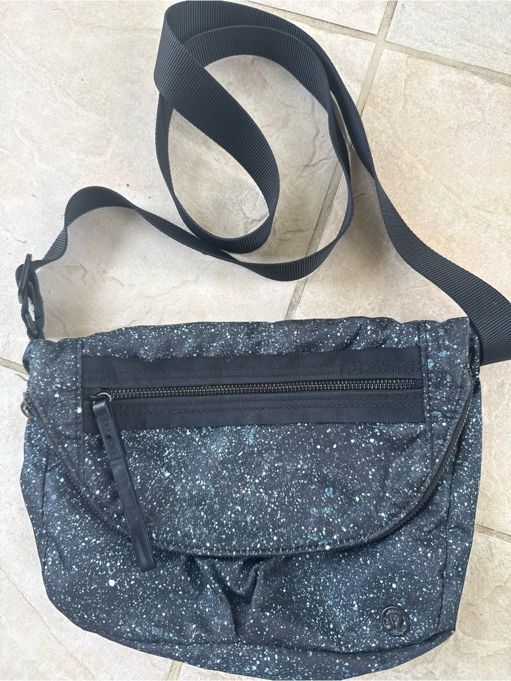 lululemon athletica Black with Light Speckle Crossbody Bag